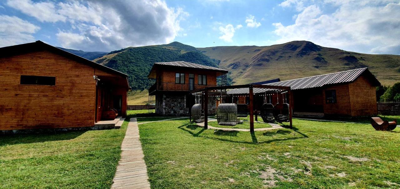 Hotel Migu Yard Stepantsminda Exterior photo
