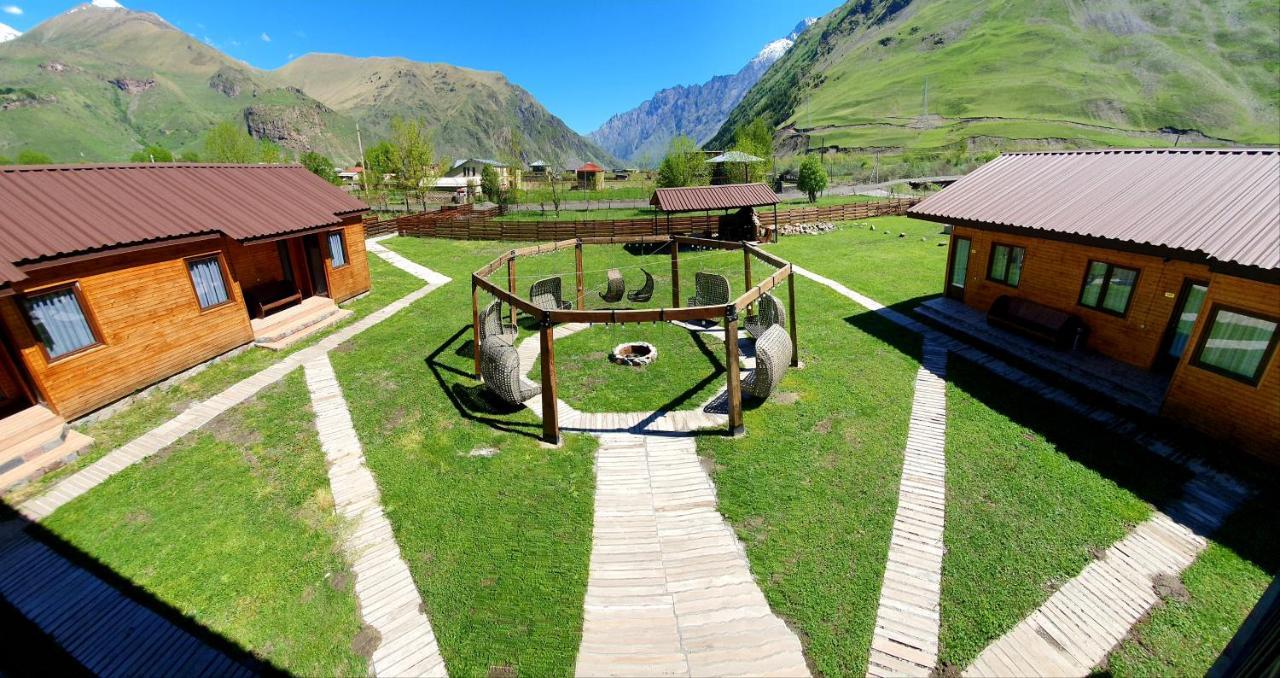 Hotel Migu Yard Stepantsminda Exterior photo